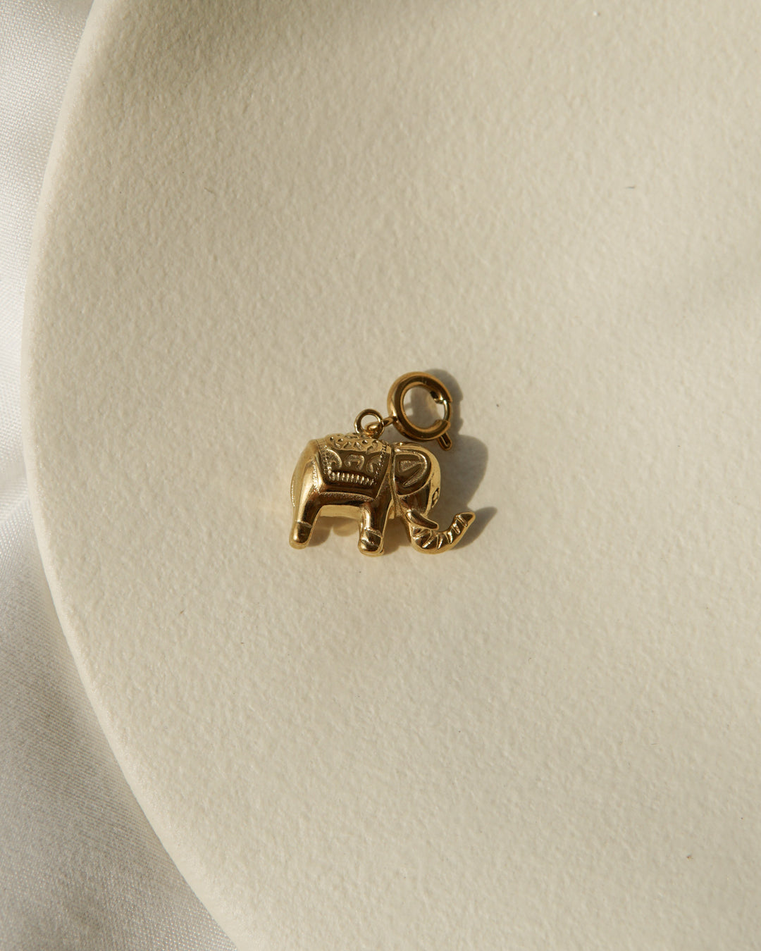 Elephant ☼ Charm